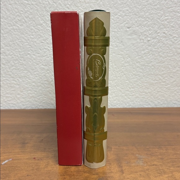 Bésame Cosmetics x Disney’s Snow White The 1937 Collection Storybook Palette - Picture 5 of 11